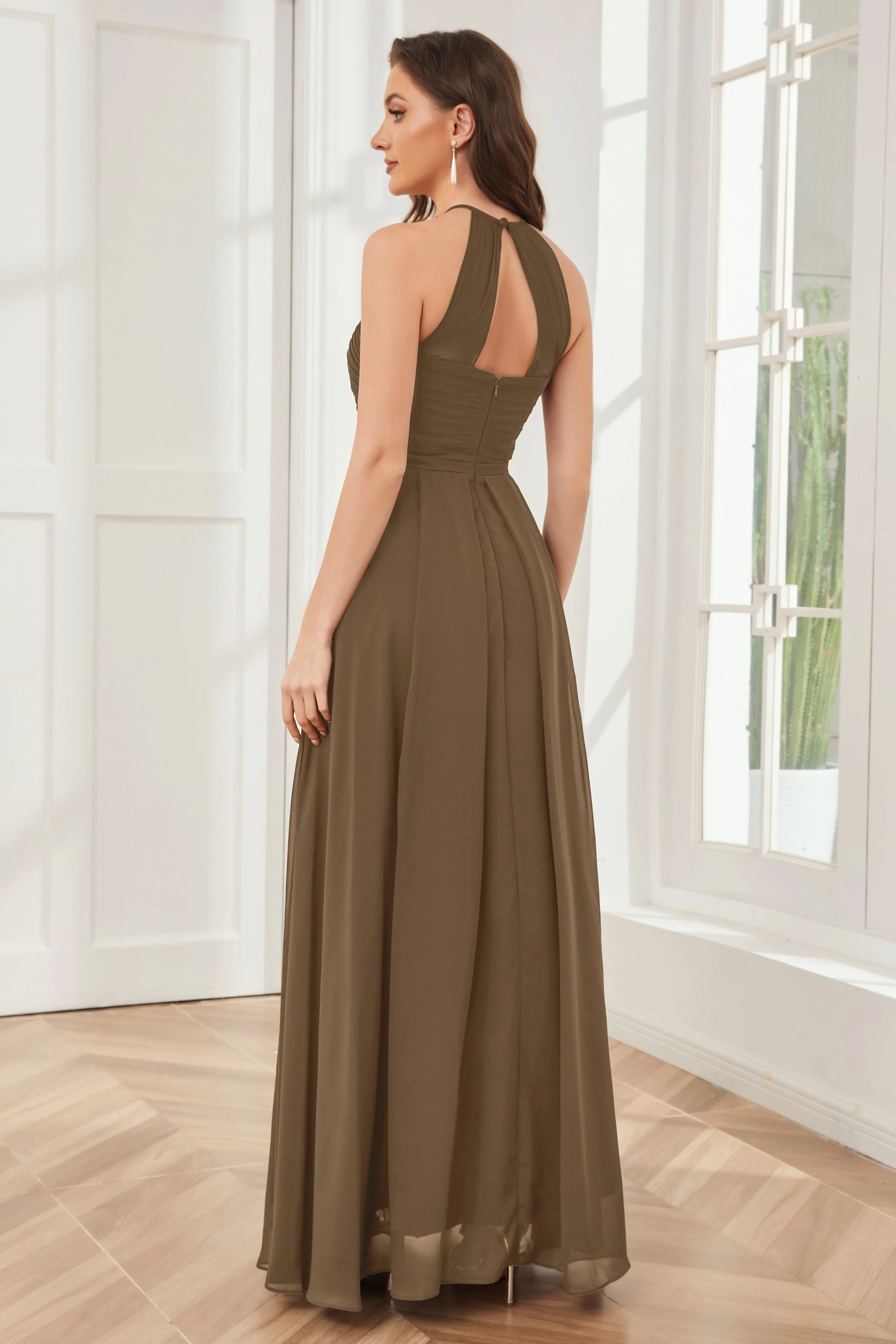 A-line Floor-length Halter Chiffon Bridesmaid Dresses