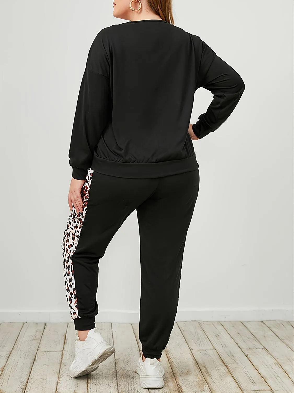 Plus Size Leopard Sweatshirt And Sweatpants Set